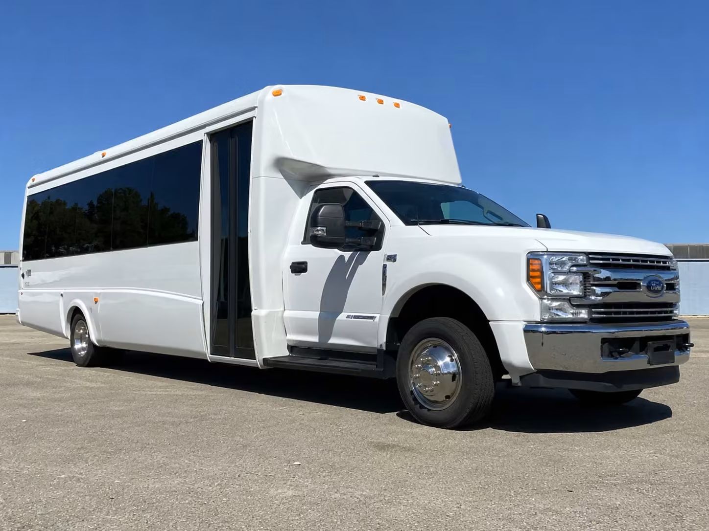 18 passenger minibus