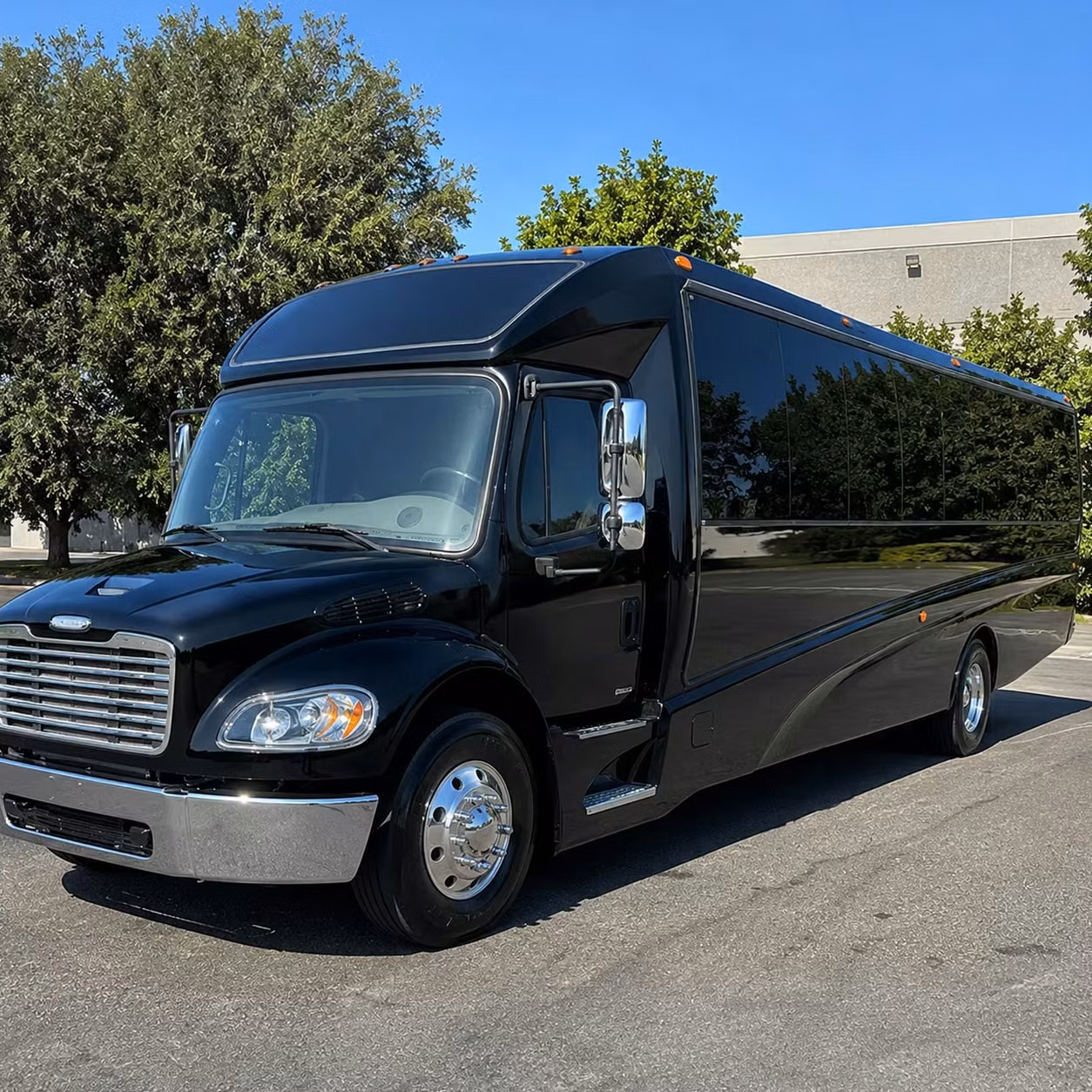 25 passenger minibus