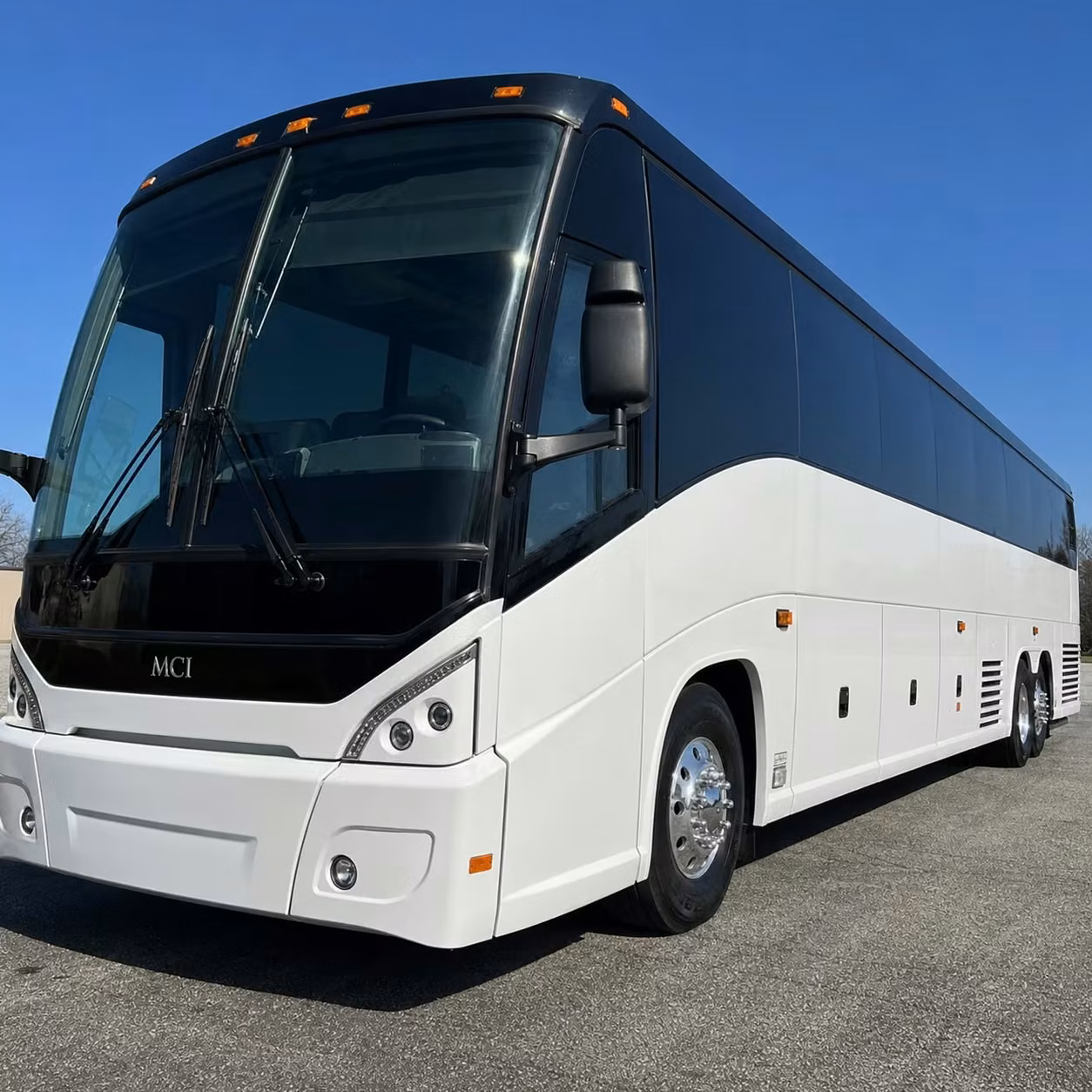 shuttle your agricultural workforce across the yakima valley with ease